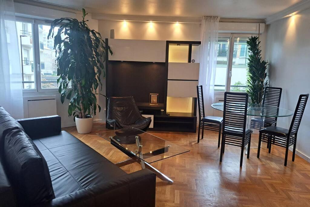 Appartement Aux Portes De Paris Et 5 Minutes Du Metro Charenton-le-Pont Ngoại thất bức ảnh